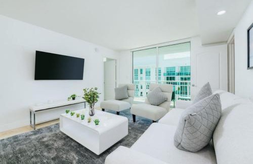 Brickell Apartment | Bright and Cozy 2 Bedroom