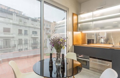 El Putget i Farro Apartment | Bright and cozy attic apartment with two private terraces for 4