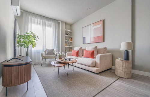 Moncloa - Arguelles Apartment | Bright and elegant apartment in Argüelles