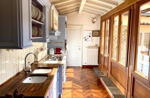 Santo Spirito Apartment | Bright and elegant flat with terrace near Ponte Vecchio