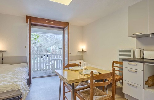 Barbotan-les-Thermes Apartment | Bright and quiet studio with Wifi, pets allowed