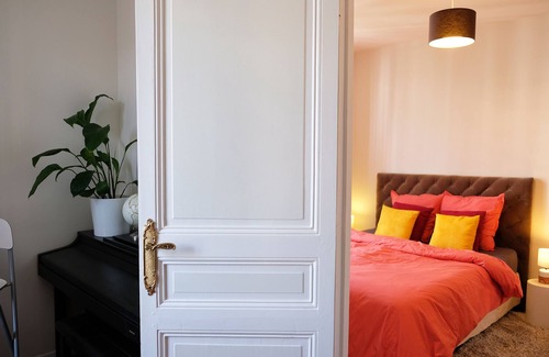 Silly-Gallieni Apartment | Bright and cozy 1 bedroom last floor, 6 minutes walking to MRT Billancourt