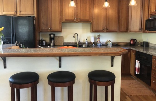 Ridglea Hills House | Bright and happy home in Boulder Fully Furnished, Pet Friendly!