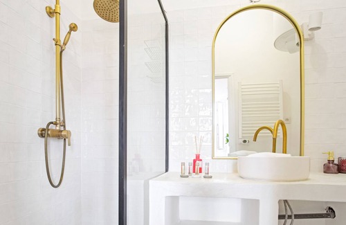 Le Rouet Apartment | Bright and quiet 2-room apt in Marseille - Welkeys