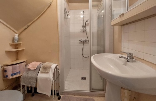 Champeaux House | Bright and small house for your relaxing vacation in Champeaux.