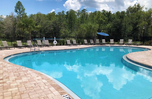 Poinciana House | Bright and spacious 3-bedroom townhouse in Kissimmee - Pool, Nature, Disney
