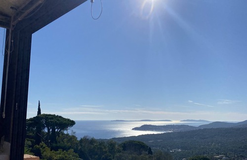 La Croix-Valmer Apartment | Bright apartment just a stone's throw from Saint-Tropez facing the sea and mountains