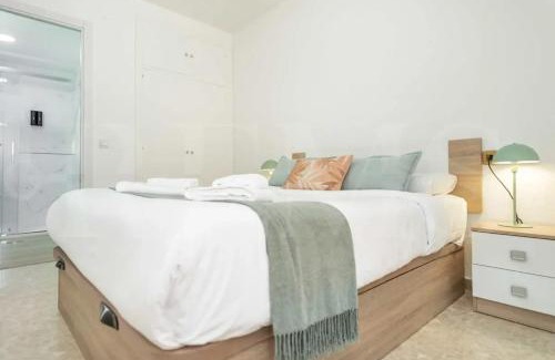 El Molinillo Apartment | Bright Apartment in Central Málaga, 100 m²