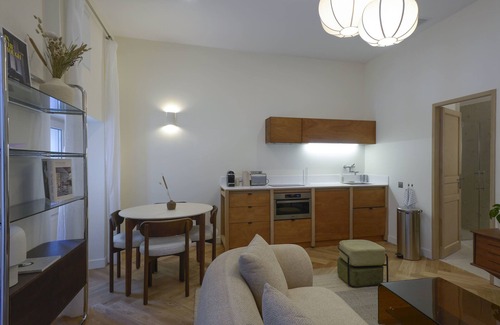 Saint-Lambert Apartment | Bright apartment in the heart of Endoume