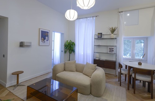 Saint-Lambert Apartment | Bright apartment in the heart of Endoume