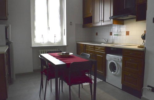Candiolo Apartment | Bright apartment in the town center, very close to services, shops