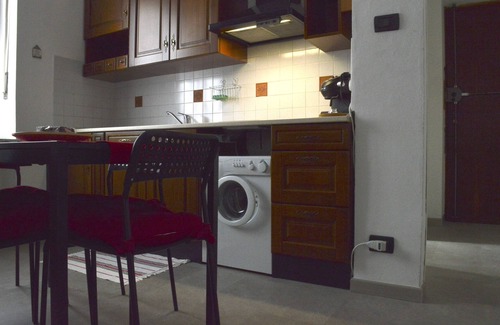 Candiolo Apartment | Bright apartment in the town center, very close to services, shops
