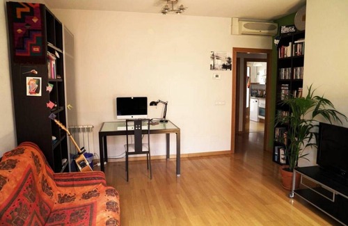 Barrio de La Latina House | Bright apartment in the heart of Madrid