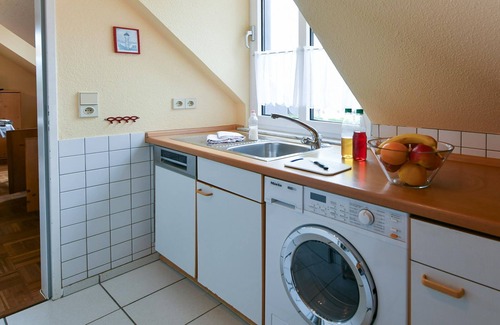Wangerooge Apartment | Bright apartment near the beach for up to five people!