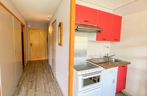 Tignes le Lac Apartment | Bright apartment near slopes with balcony, sleeps 6, Wifi included!