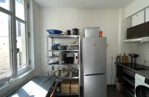 Decre-Cathedrale Apartment | Bright apartment - old renovated building