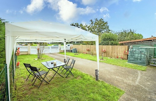 La Fagette Apartment | Bright Apartment with Garden in the Heart of Le Bugue