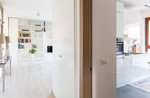 Garbatella Apartment | Bright Apartment with spacious balconies