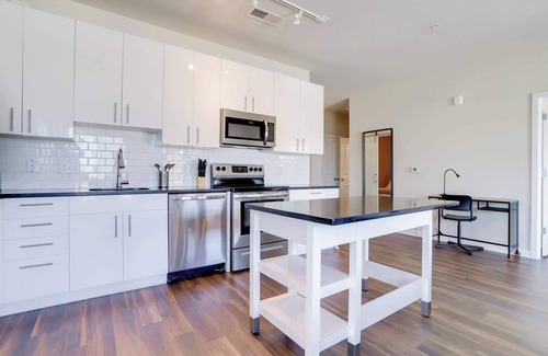 Jefferson Manor Apartment | Bright Apt W Pool & Prime Location