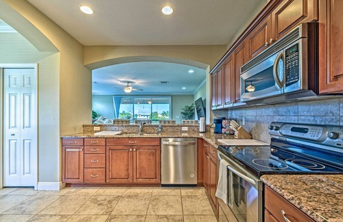 Spring Hill House | Bright Bayfront Home < 2 Mi to Hernando Beach!