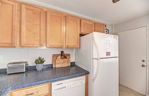 Siesta Key Condo | Bright & Beachy - Steps to the water!nCommunity pool closure Aug 4-31st
