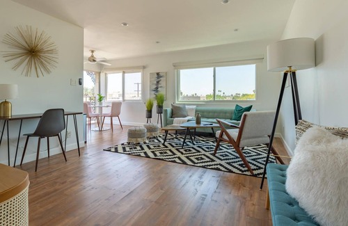 East Village Apartment | Bright, Beautiful Long Beach Condo