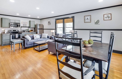 Brevard House | Bright Brevard Home Near Downtown & Trails