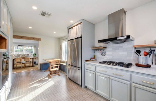 Cameron Park House | Bright Cameron Park Home with Yard & Modern Comfort