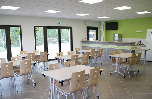 Veauchette Cottage | Bright chalet with private terrace - Pets allowed