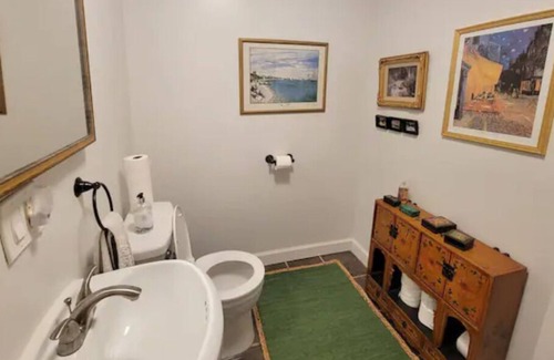 Garrison House | Bright Charming 3B/3B Secluded Garrison Retreat