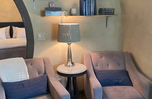 Bella Vista House | Bright, Cheery Hobbit Hole and Second Breakfast