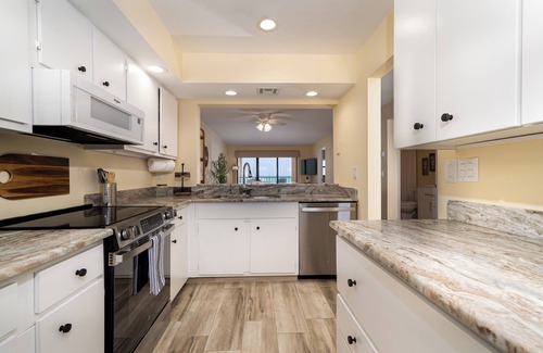 Fort Pierce Shores Condo | Bright coastal-boho 2 bed/2 bath Oceanfront Oasis in pristine Hutchinson Island