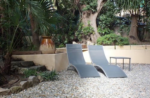 Cap-d'Antibes Apartment | Bright corner apartment with fenced garden, 5 minutes from the beach!