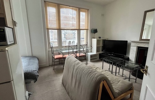 Maida Vale Apartment | Bright & cosy Studio in heart of Maida Vale