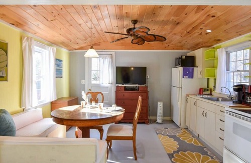 North Eastham Apartment | Bright Cottage Close to Bayside Beaches!