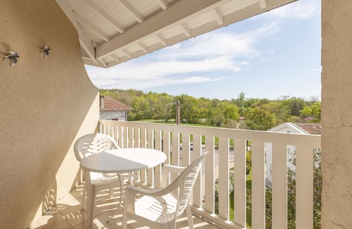 Barbotan-les-Thermes Apartment | Bright Cozy T2 with Balcony and Free Wi-Fi Near the Spas