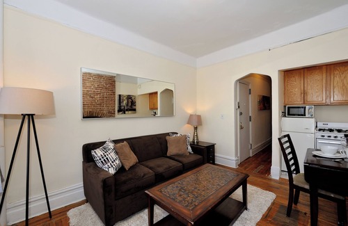 Central Park West Apartment | Bright & Cozy 1BR Apartment in NYC!
