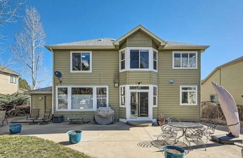 Longmont House | Bright & Cozy 3BDR Retreat in Longmont