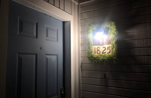 Tallahassee House | Bright, cozy and modern home 8 minutes to FSU.