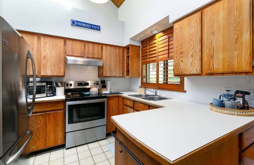 Whistler Creekside Condo | Bright Creekside 2BR-Walk to Creekside Gondola, Fireplace & Free Parking.