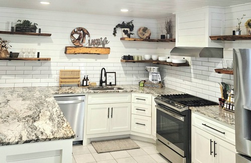 Little Elm House | Bright Door Getaways Charming House on Lewisville Lake in Little Elm - 4BR/3BA