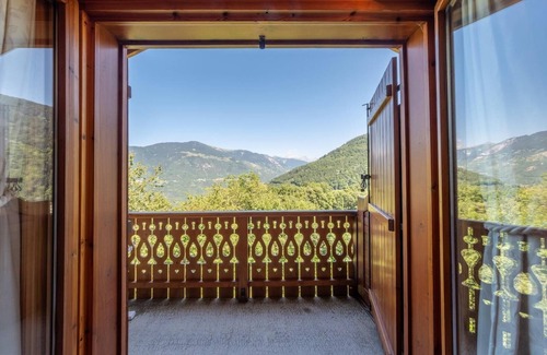 Les Allues Apartment | Bright duplex in Méribel les Allues - 2 bedrooms for 7 people