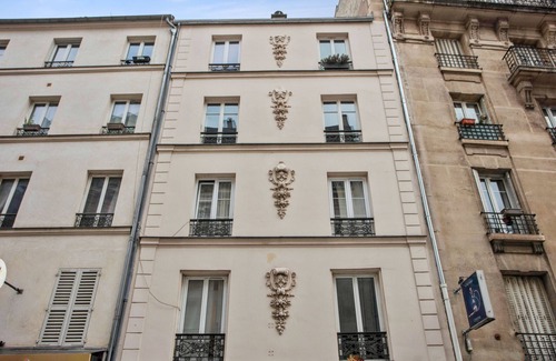 Quartier de la Chapelle Apartment | Bright duplex in the 18th arr. of Paris - Welkeys