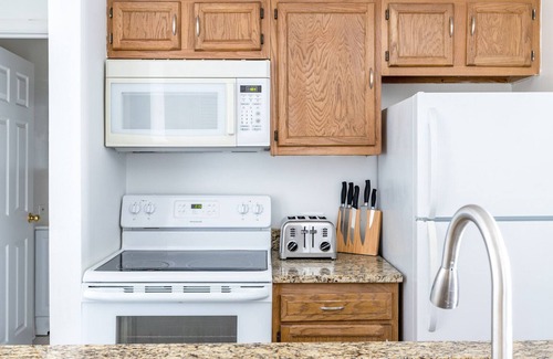 Adams Morgan Apartment | Bright Dupont Circle 2BR nr. U Street & Adam's Morgan, by Blueground