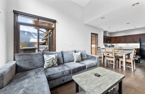 Sun Peaks Condo | Bright, Elegant, Peaceful Ski In/Out Condo