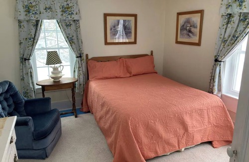 Lamoine Other | Bright Farmhouse 2nd & 3rd Floor in charming Lamoine with Beach Access