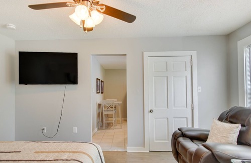 Florence Apartment | Bright Florence Vacation Rental Near Attractions!