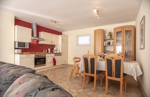 Hillesheim Apartment | Bright, friendly, tastefully decorated apartment *