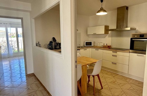 Latour-Bas-Elne House | Bright Ground-Floor Apartment with Garden in Quiet Area, Close to Beach and Shops