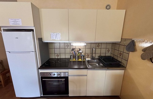 Port-la-Nouvelle Apartment | Bright ground floor apartment, 2 rooms, pool near sea